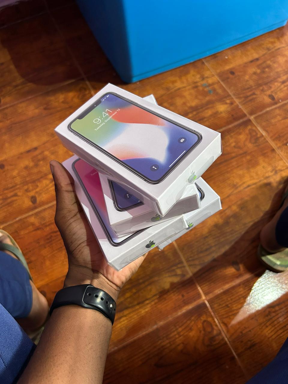 iPhone X