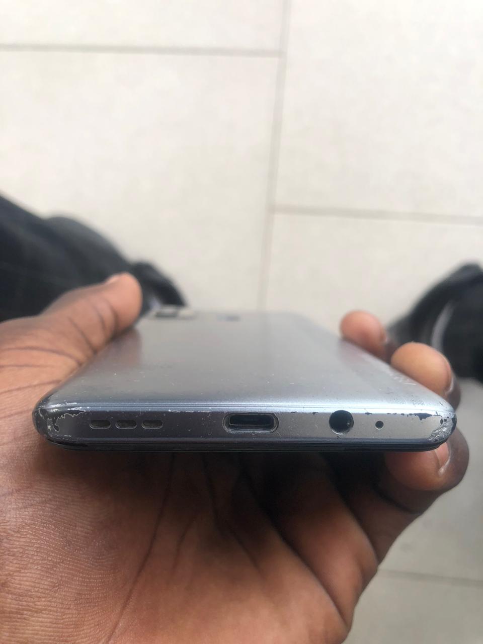 Tecno camom 18 i - Imagem 4