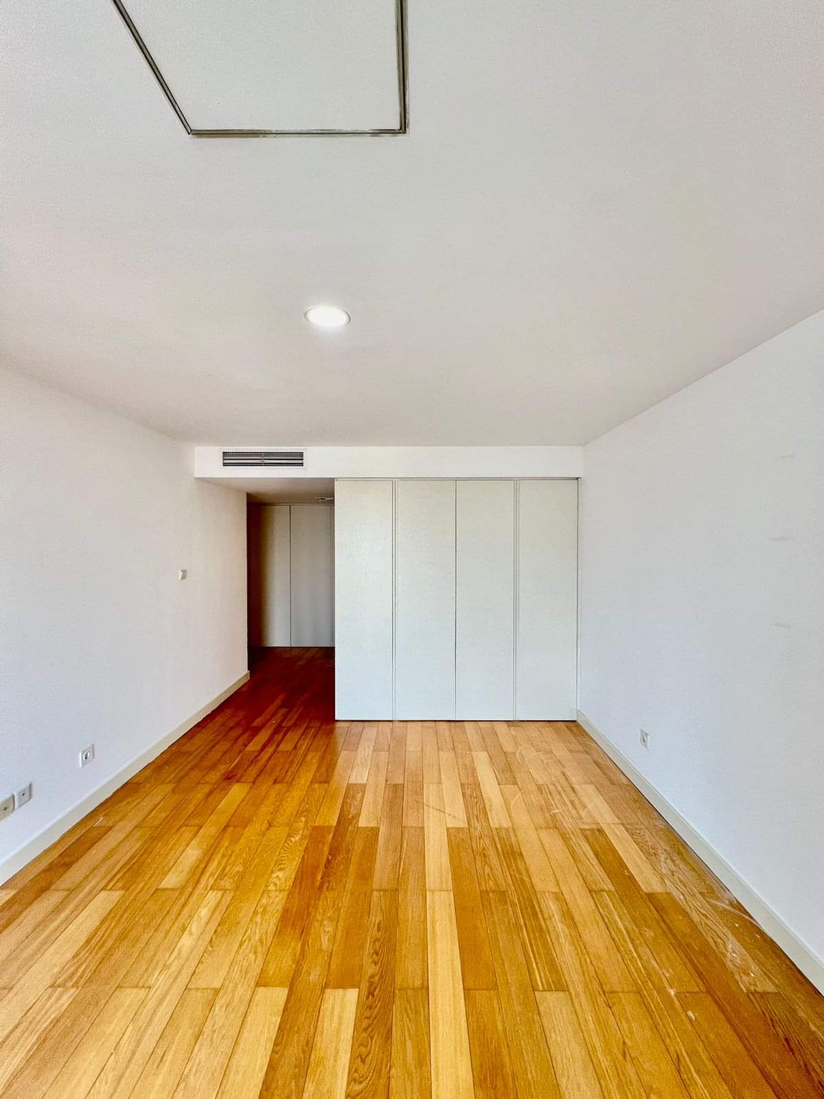 Venda: apartamento T3 localizado em Ingombotas, Edifício Platinium  - Imagem 2