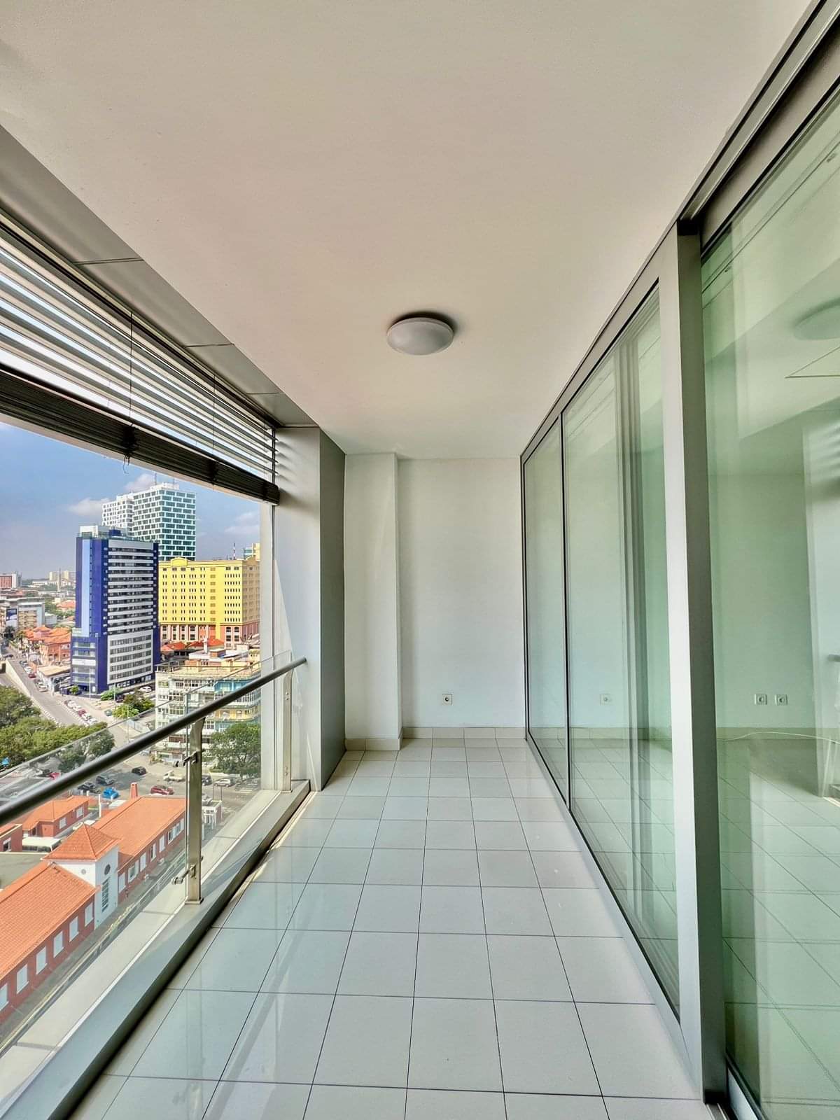 Venda: apartamento T3 localizado em Ingombotas, Edifício Platinium 