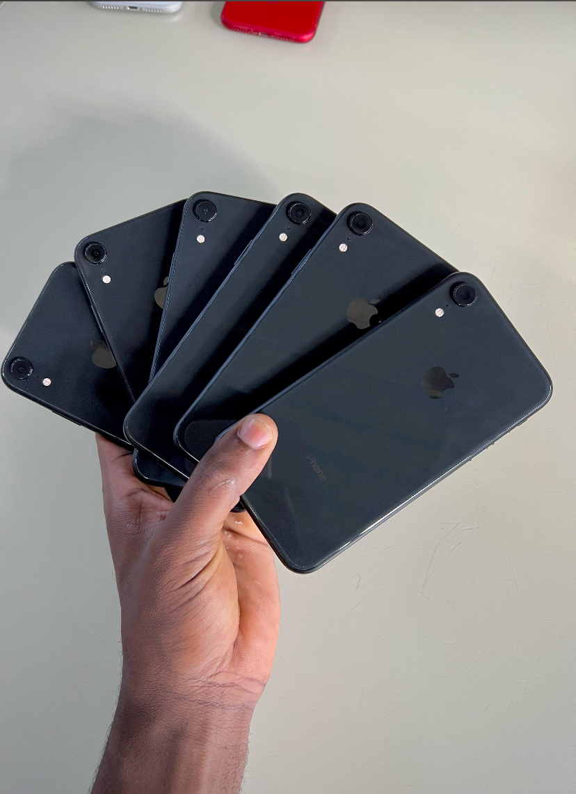 IPHONE XR DISPONÍVEL
