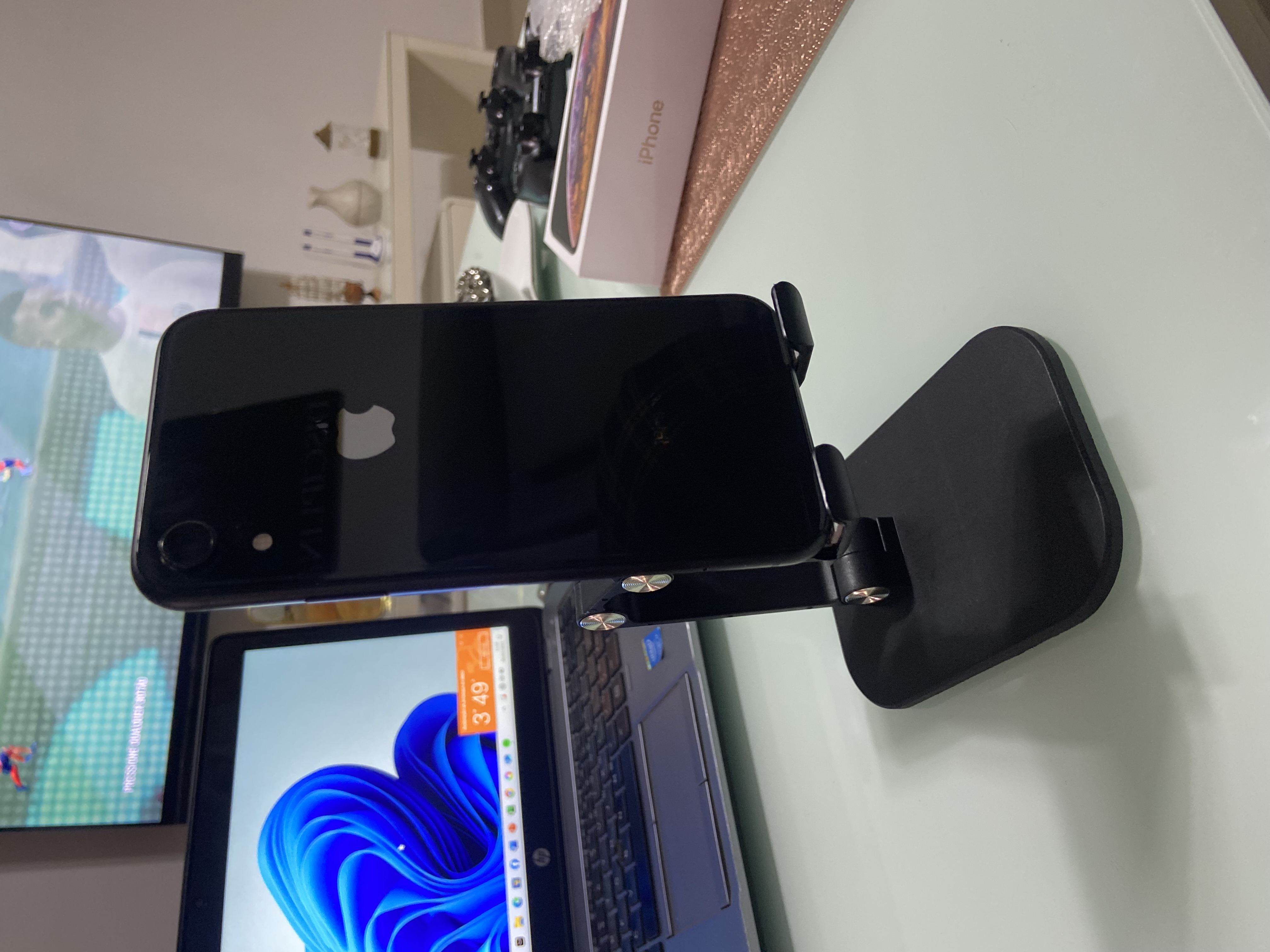 iPhone XR Semi novo  - Imagem 2