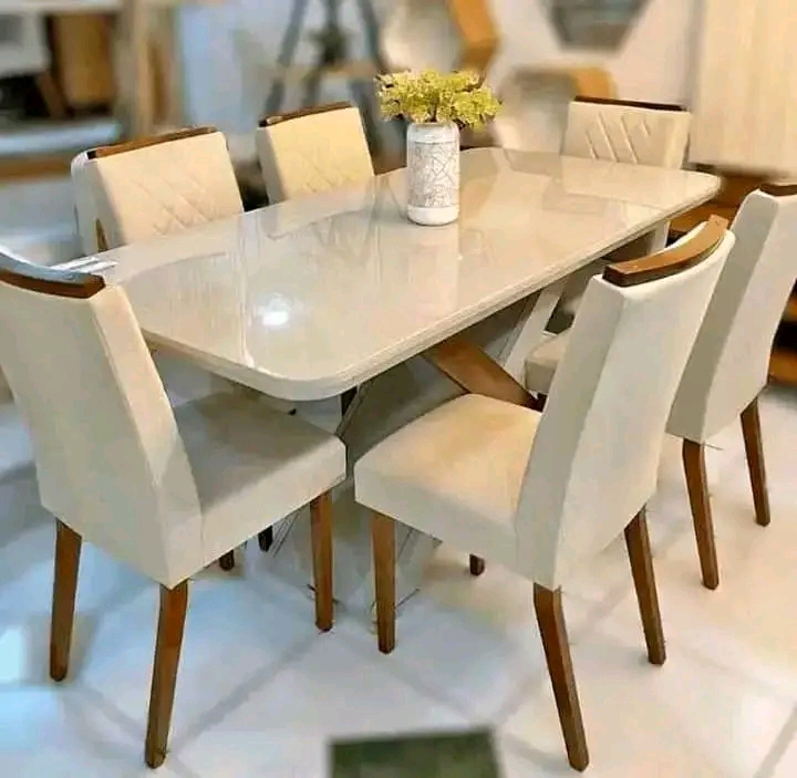 Mesa de 6 Lugares a venda a bom preço