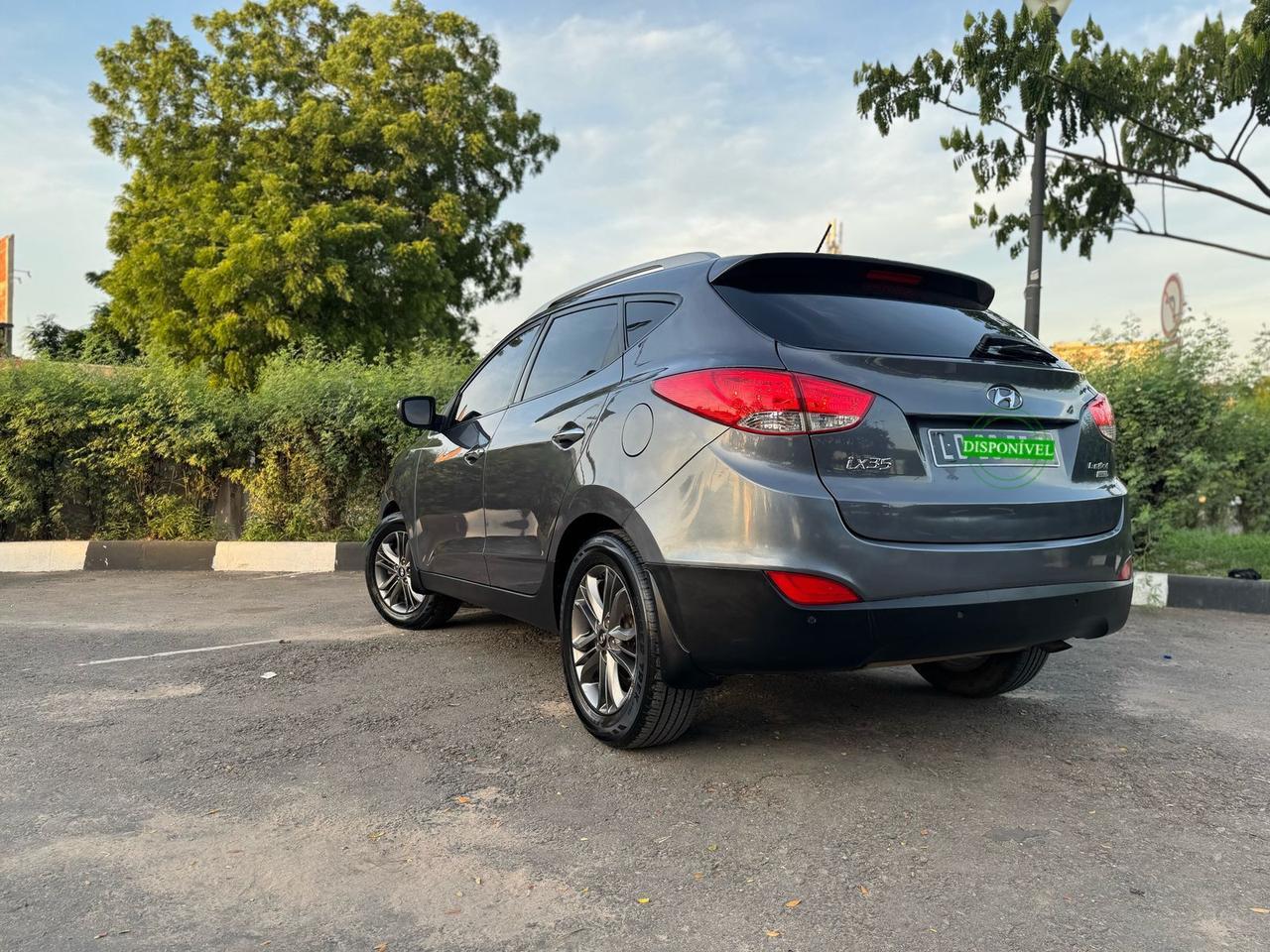 Vende-se Hyundai  tucson limpo  - Imagem 2