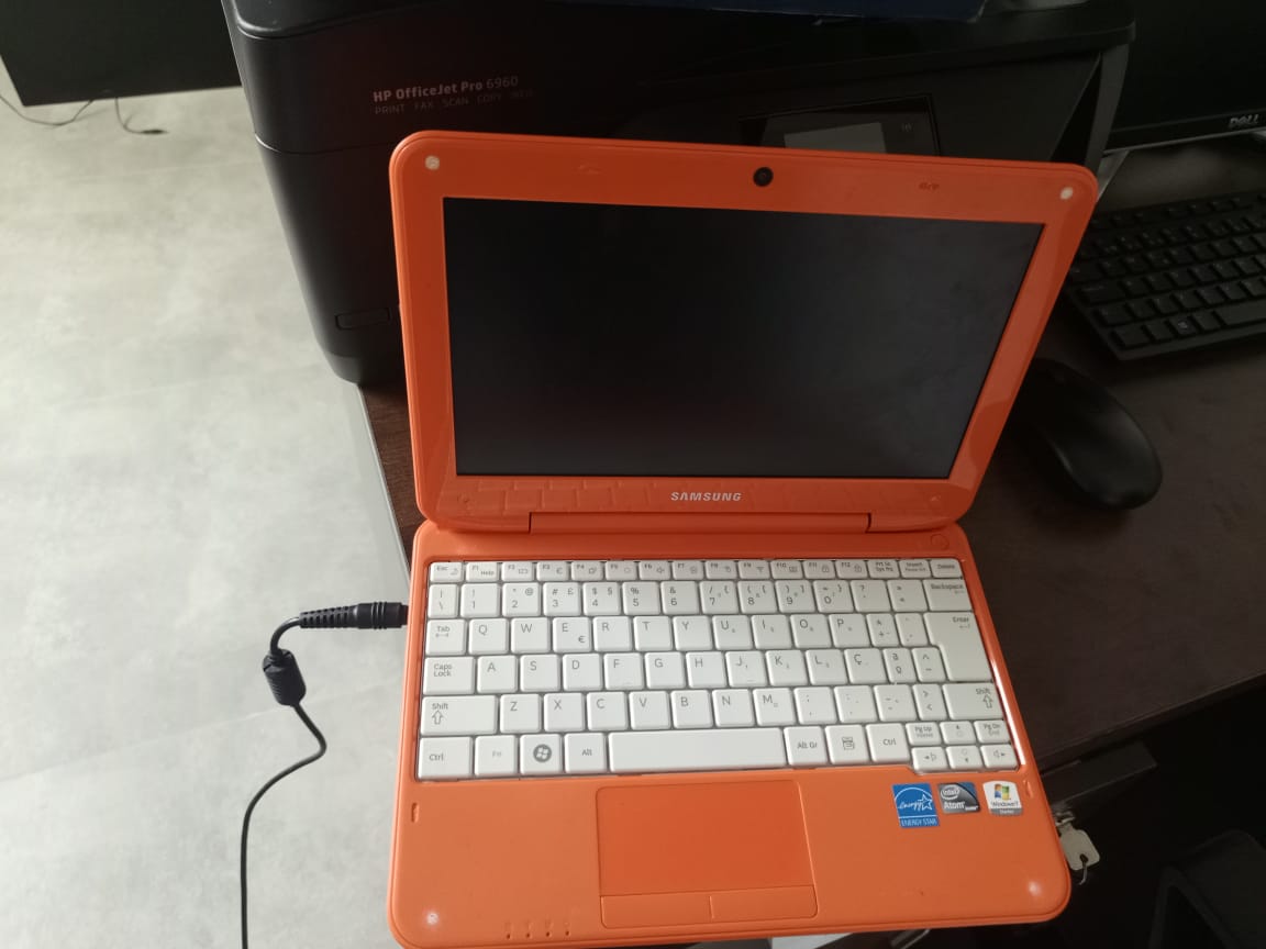PC SAMSUNG MINI   HD 250GB RAM 4GB Bateria 🔋+3h Limpinho  Tem carregador   Preço 94.000,00 Ligeiramente negociável   GPS Futungo   Liga 929215452        953575643 - Imagem 2