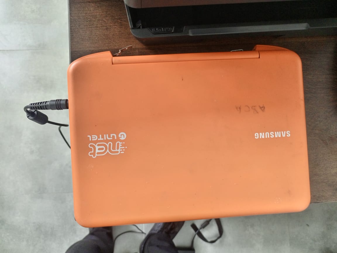 PC SAMSUNG MINI   HD 250GB RAM 4GB Bateria 🔋+3h Limpinho  Tem carregador   Preço 94.000,00 Ligeiramente negociável   GPS Futungo   Liga 929215452        953575643 - Imagem 3