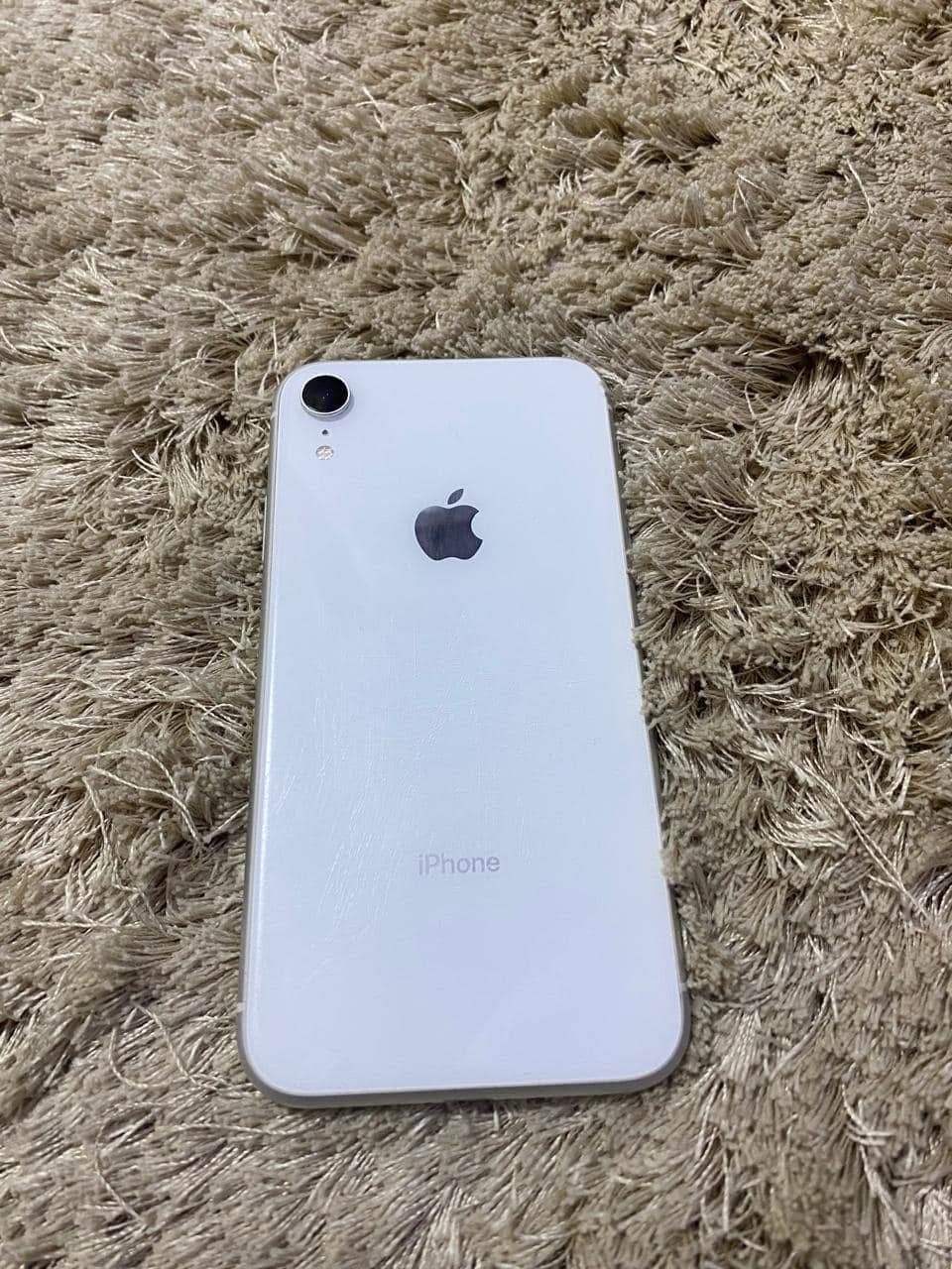 Apple iPhone XR