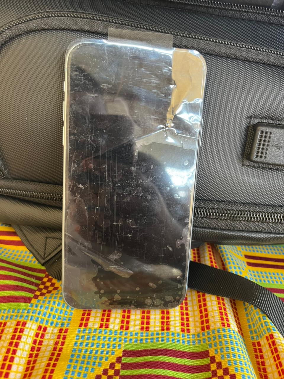 Telemóveis  iPhone novos na caixa com todos os seus acessórios origem Americana vindo de Califórnia  - Imagem 2