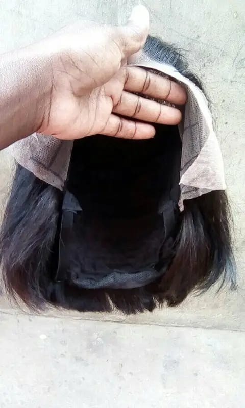 Perucas de corte, feita a mão.  Cabelo brasileiro, disponível a 22.000 com direito a personalização 