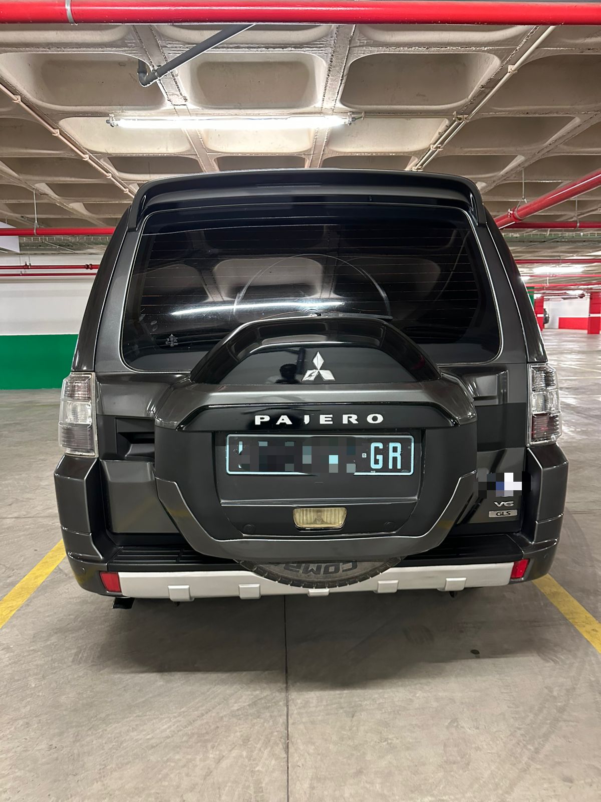 Mitsubishi Pajero GLS - Imagem 2