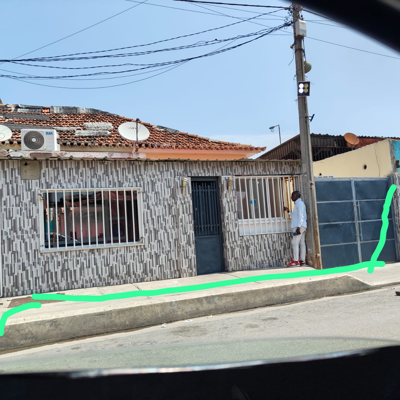Vende-se na cidade T3  - Imagem 2