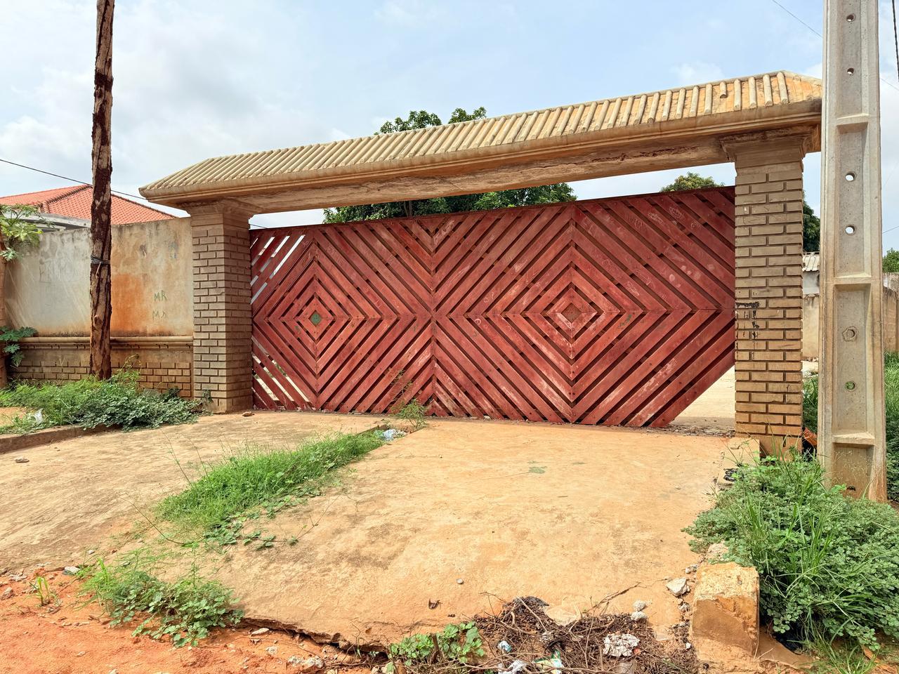 Vende-se terreno no camama 