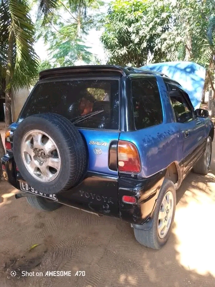 Vende-se Rav4 Desportivo  - Imagem 7