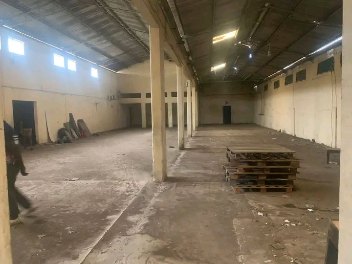 Venda de armazém  - Imagem 7