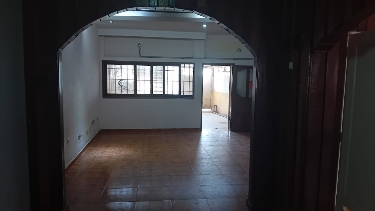 Vende-se esta residência  - Imagem 5