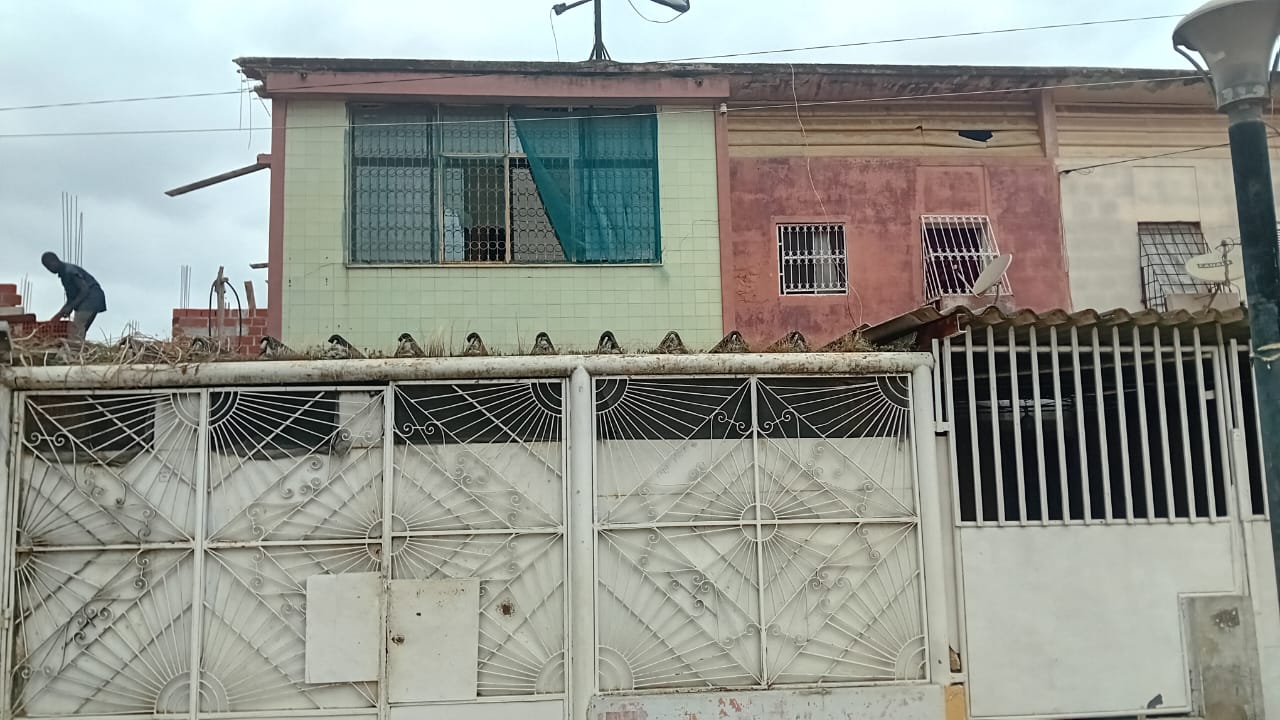 Vende-se esta residência  - Imagem 7