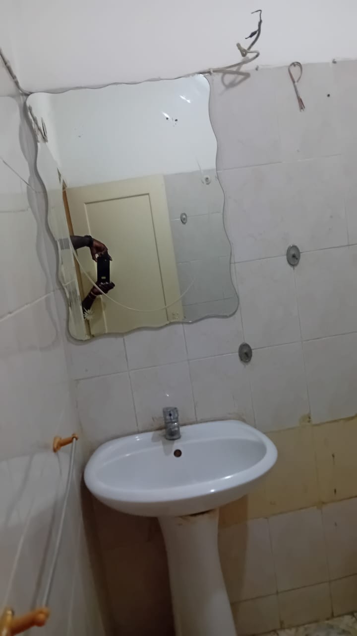 Vende-se esta residência  - Imagem 8