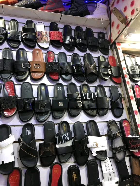 Chinelas para homens e mulheres  - Imagem 2