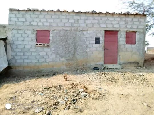 Casa de 1 Quarto e Sala e um espaço de 17/18