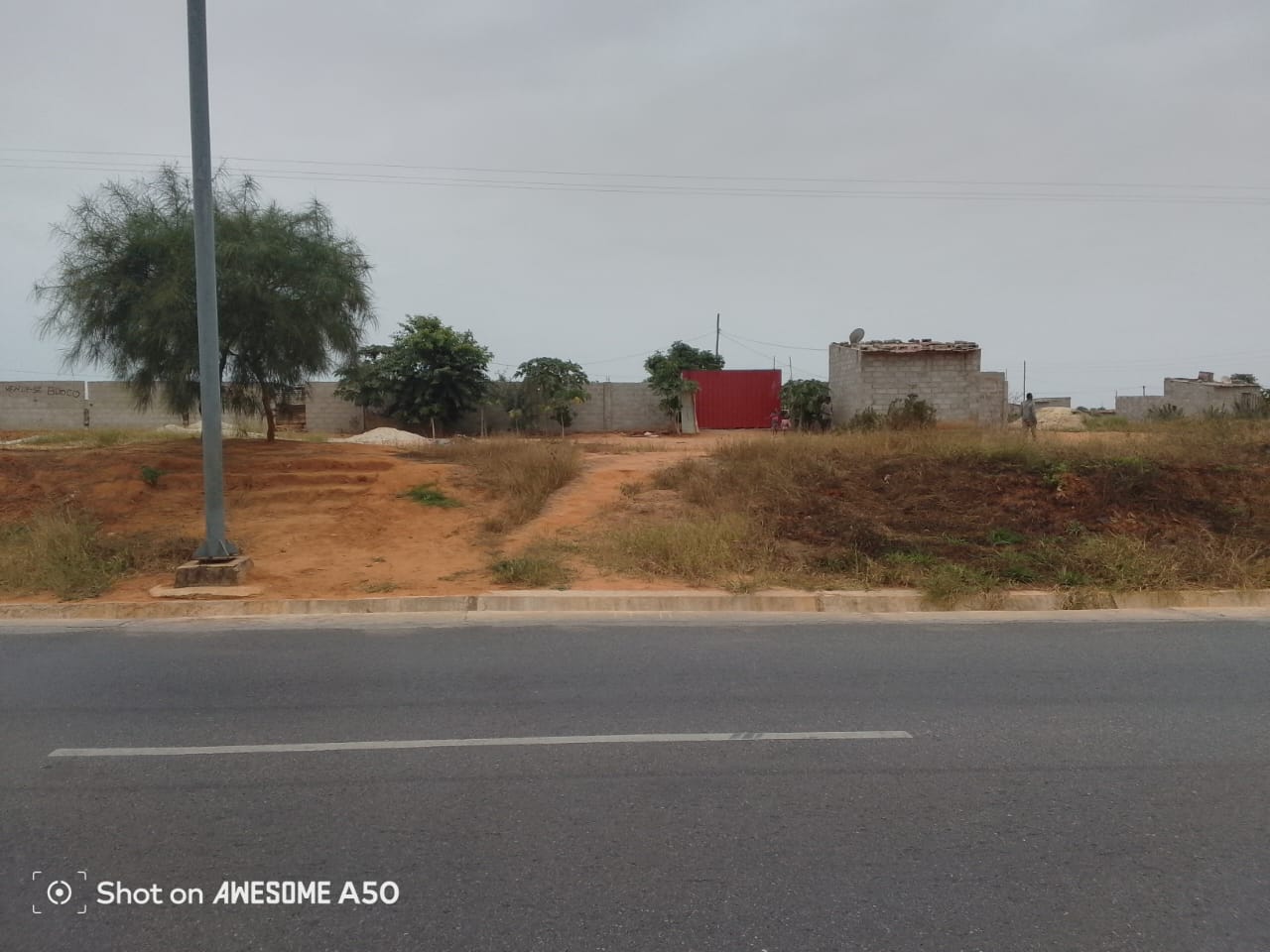 Terreno frente ao asfalto da 5M Cacuaco  - Imagem 5