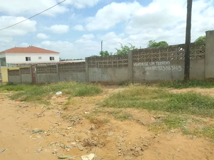 Vende-se este terreno  - Imagem 2