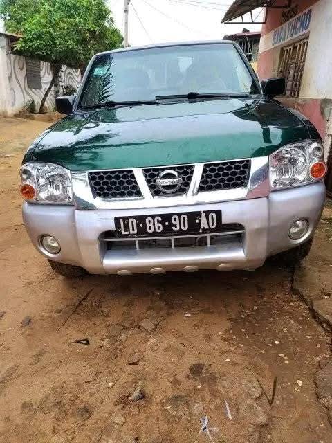 Nissan Hard bord  - Imagem 2