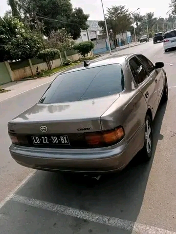 Toyota Camry  - Imagem 2