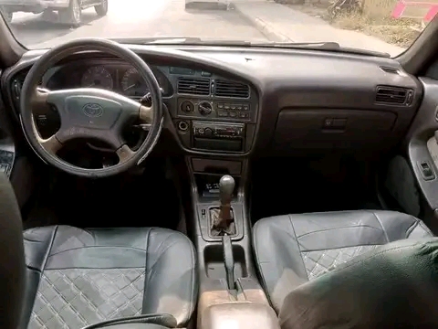 Toyota Camry  - Imagem 4