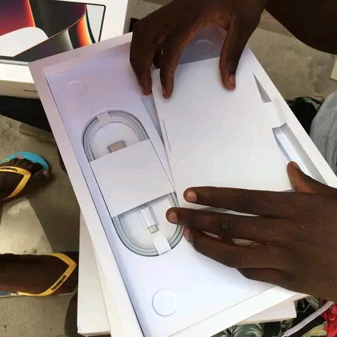 MacBook pro de 14 polegadas novo na caixa  - Imagem 4
