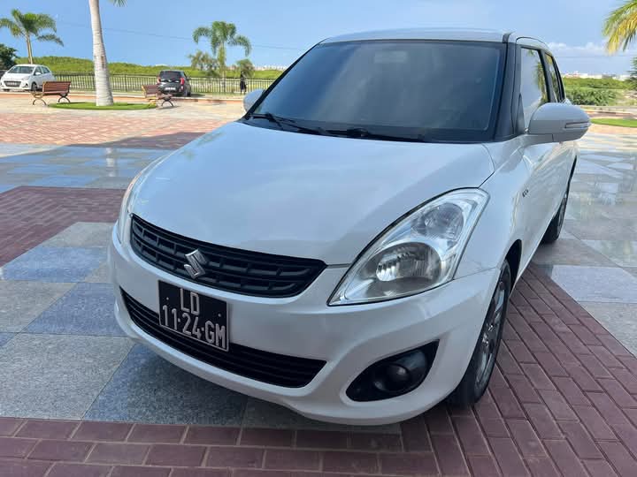 Suzuki Swift com mala 