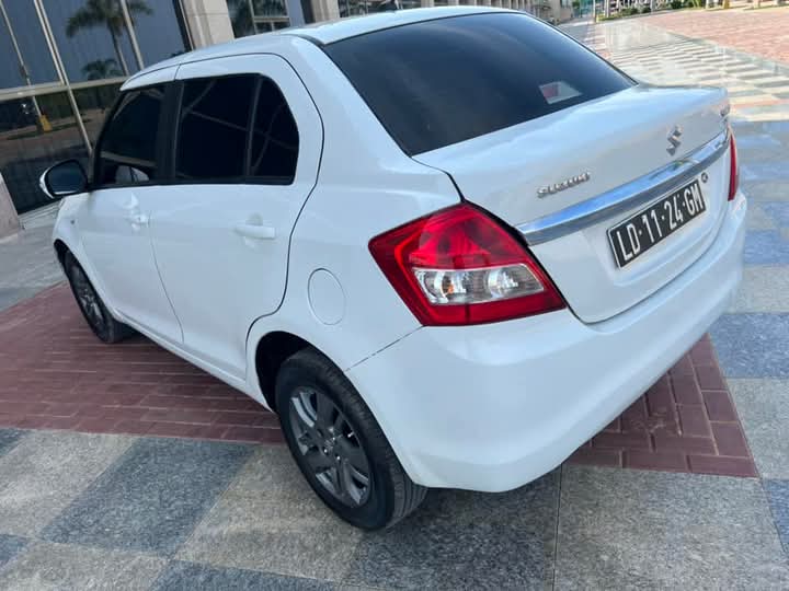 Suzuki Swift com mala  - Imagem 2
