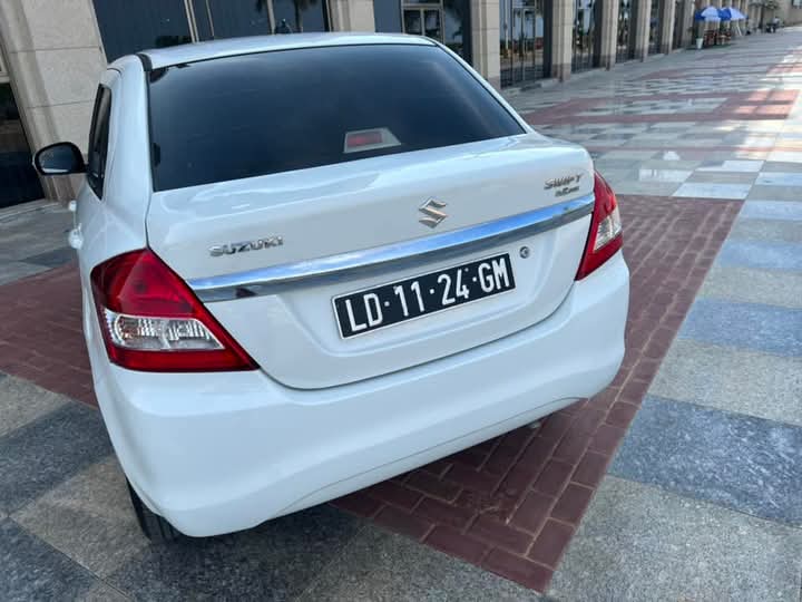 Suzuki Swift com mala  - Imagem 5