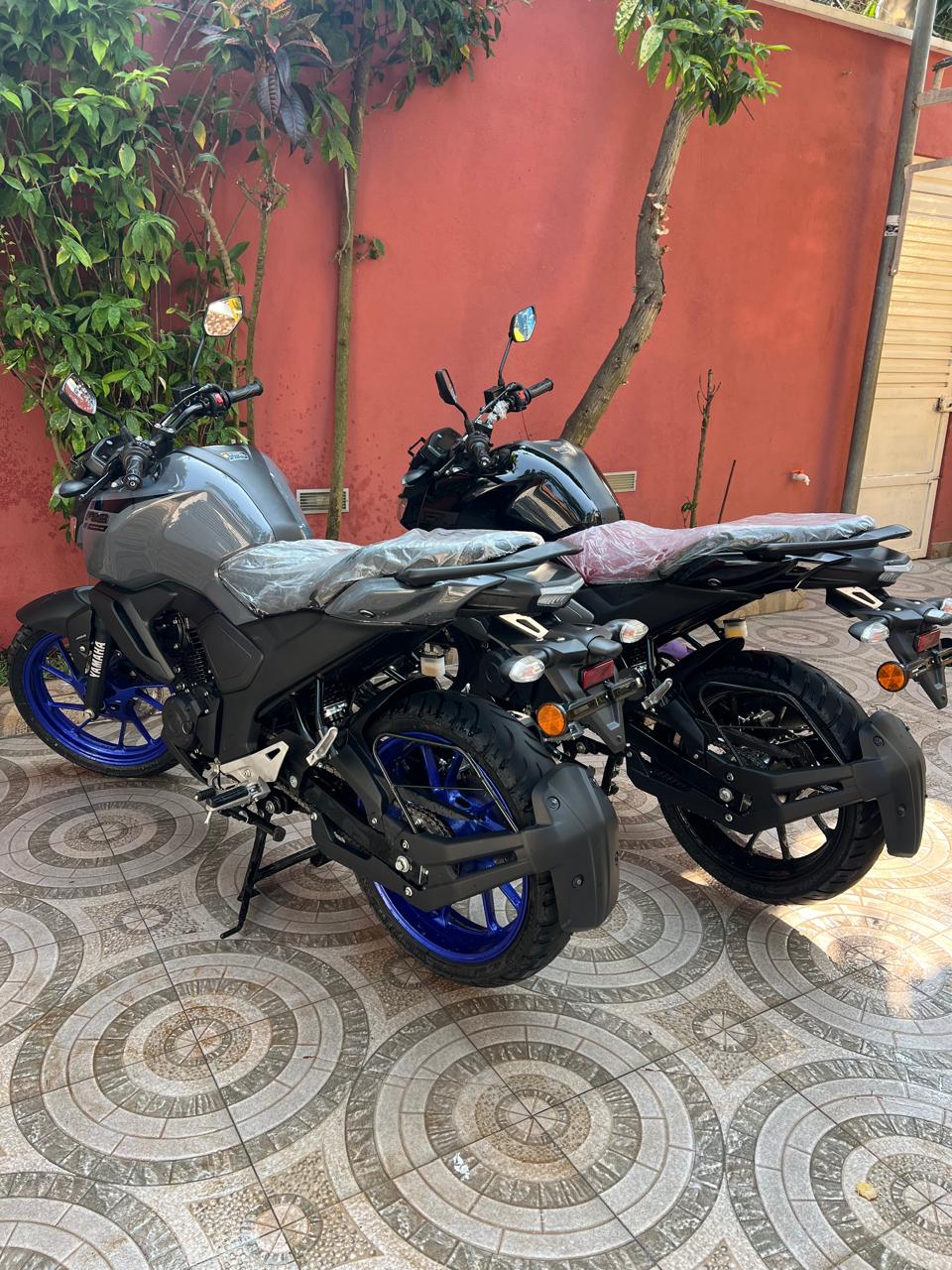 MOTA YAMAHA FZ 