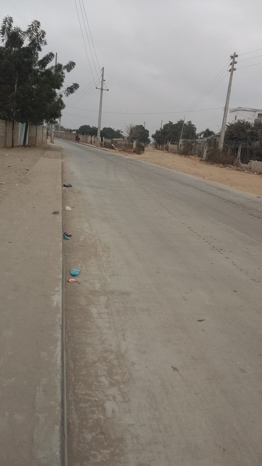 Venda de uma casa T3 inacabada - Imagem 4