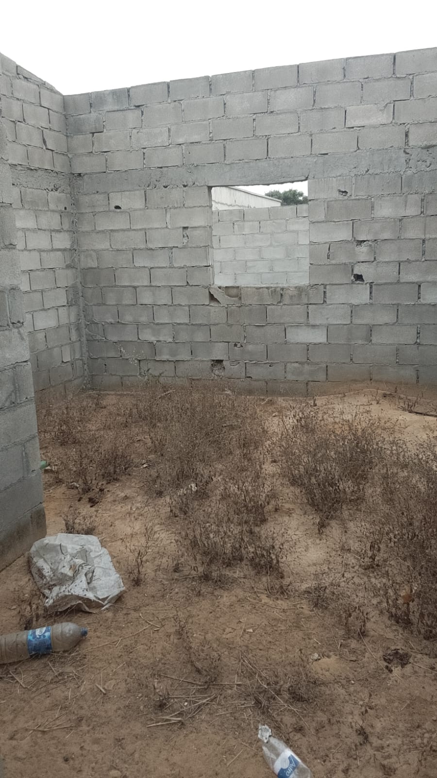 Venda de uma casa T3 inacabada - Imagem 7