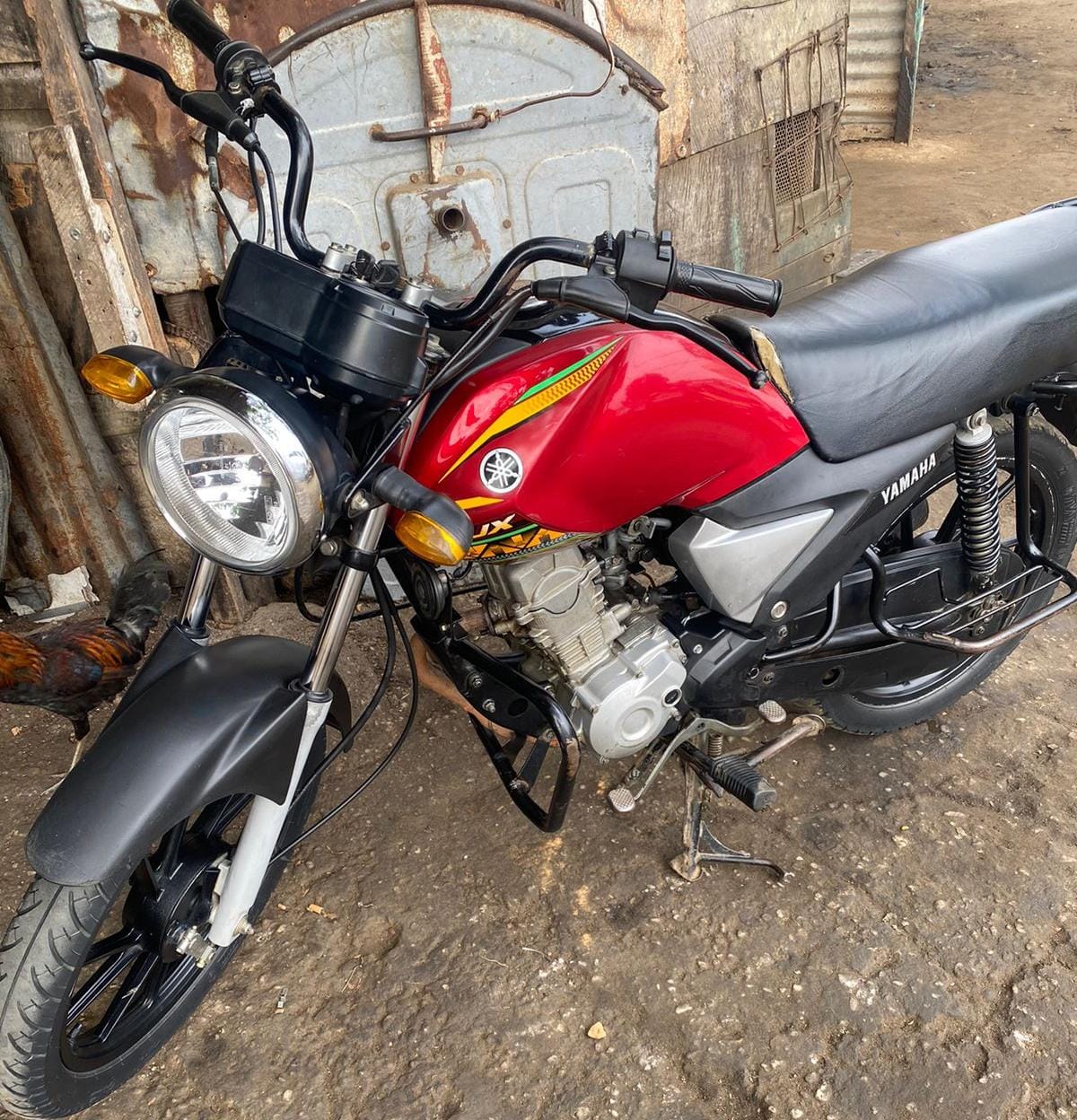 Motorizada Yamaha e Apolo 