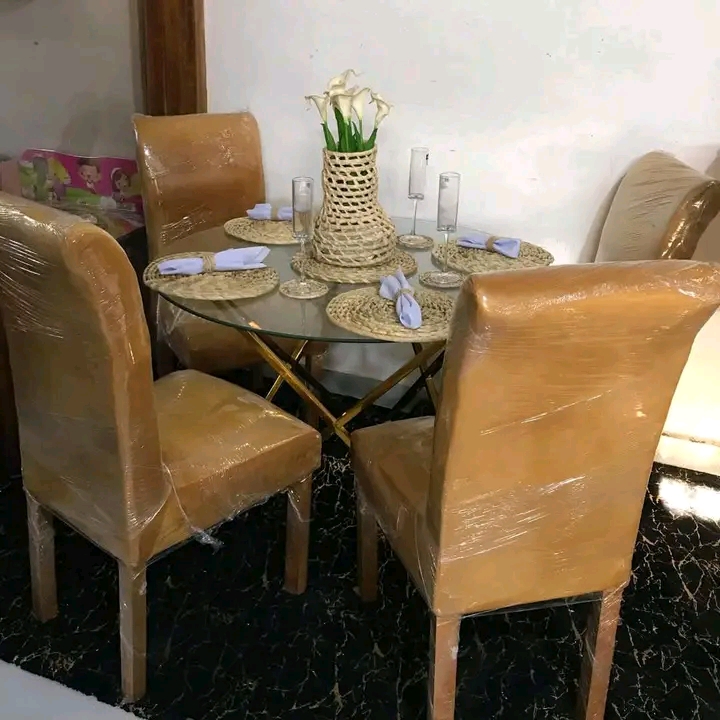 MESA DE JANTAR FAMÍLIAR NOVAS ORIGINAIS NA CAXA  - Imagem 4