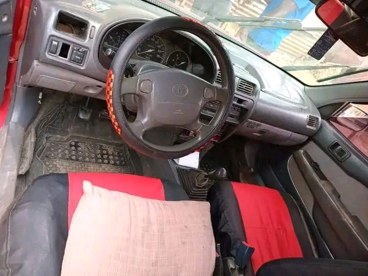 TOYOTA STARLET SONANGOL  - Imagem 2