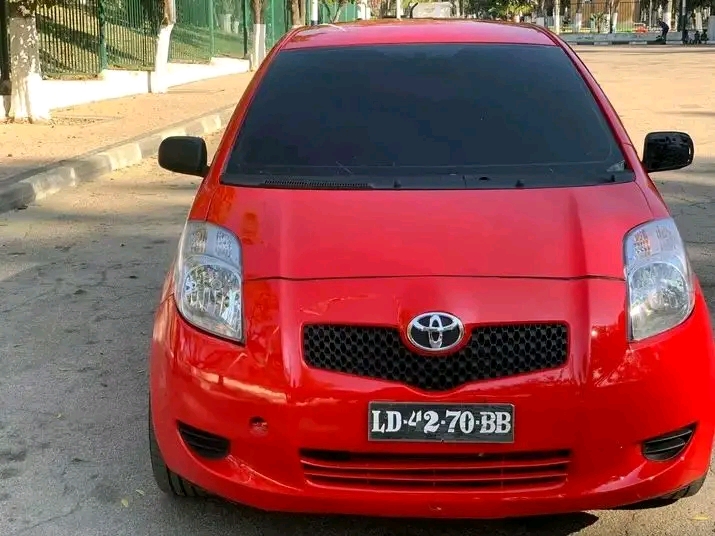 TOYOTA YARIS 